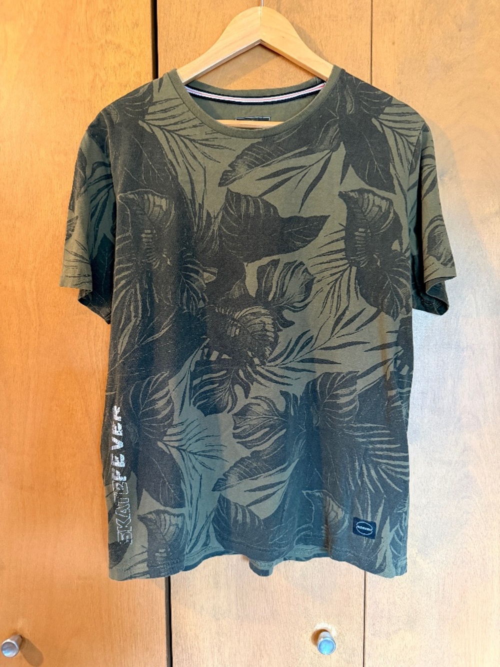 Men's AJIO Skate Fever T-Shirt, 100% Cotton, Size Large